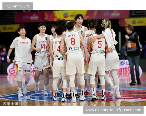 中国篮球队勇夺亚洲杯冠军 李凯尔最后时刻绝杀逆转胜利