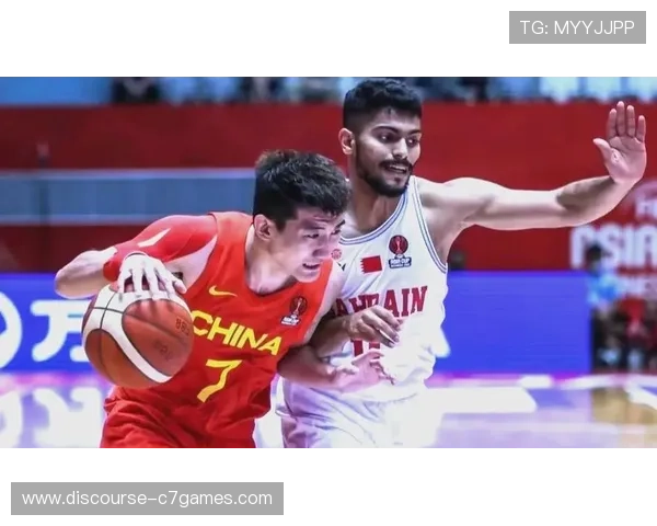 中国男篮新赛季开局强势，核心球员表现引发球迷热议